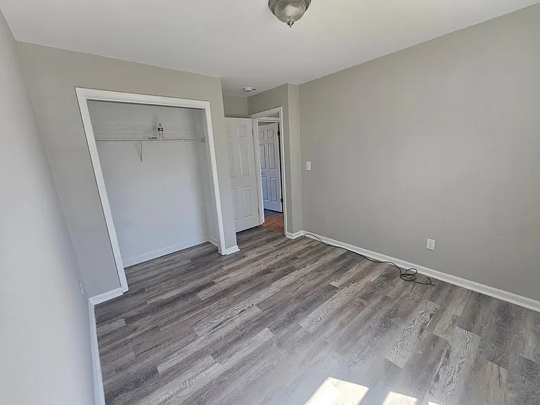 336 Park St — Photo 14