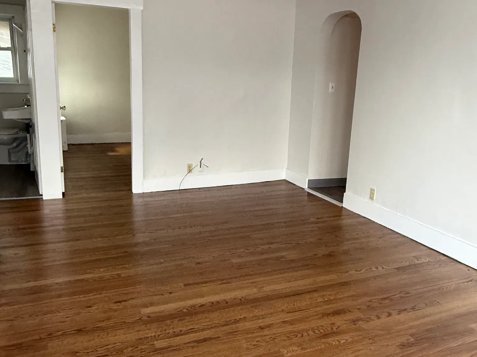 2 bed, 1100 sqft, $2,000 — Photo 4