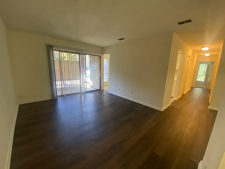 Princeton Circle West Apartments — Photo 53