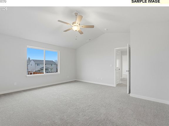 5th image of 655 E Cleveland St