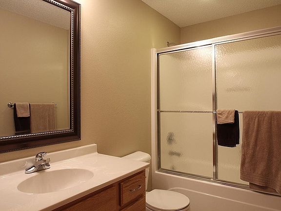 3rd image of 840 Forest Edge Dr