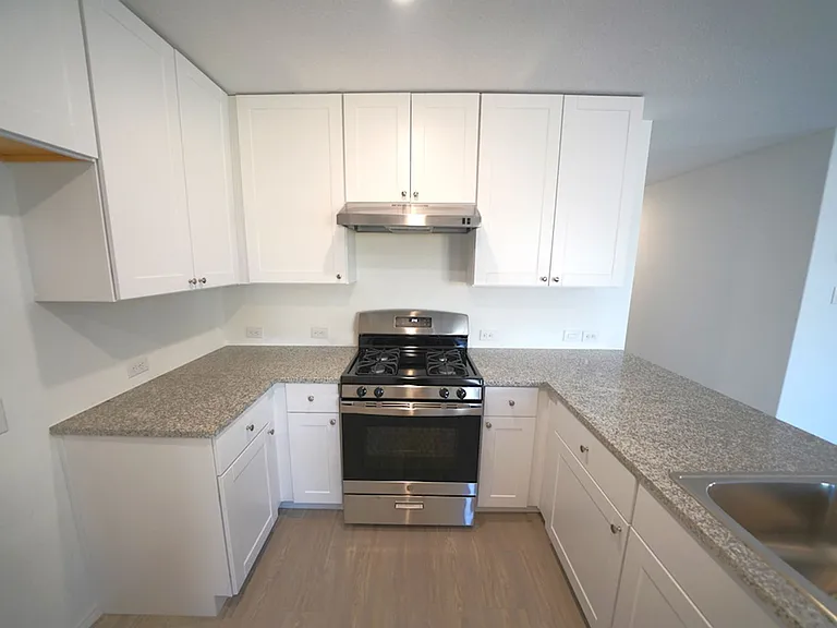 10807 Hernando Ct — Photo 17