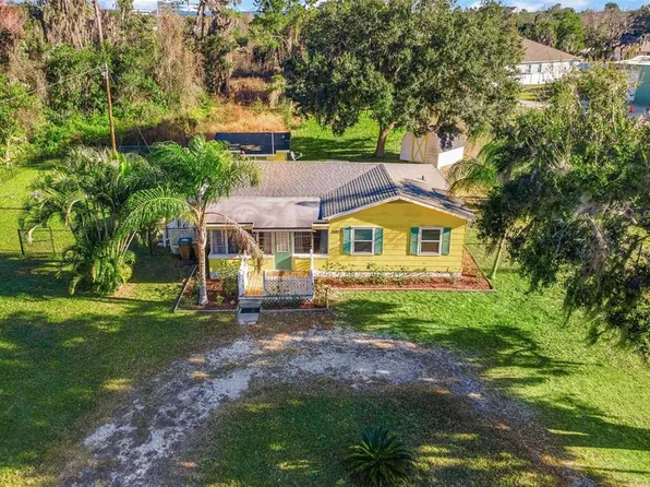 32828 Lake Eustis Dr, Tavares, FL 32778