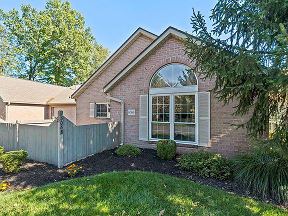 4th image of 6068 Warbling Ln #28