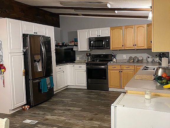 2nd image of 2520 282nd St E