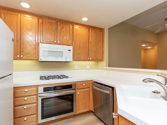 2nd image of 11930 Cypress Canyon Rd Unit 1