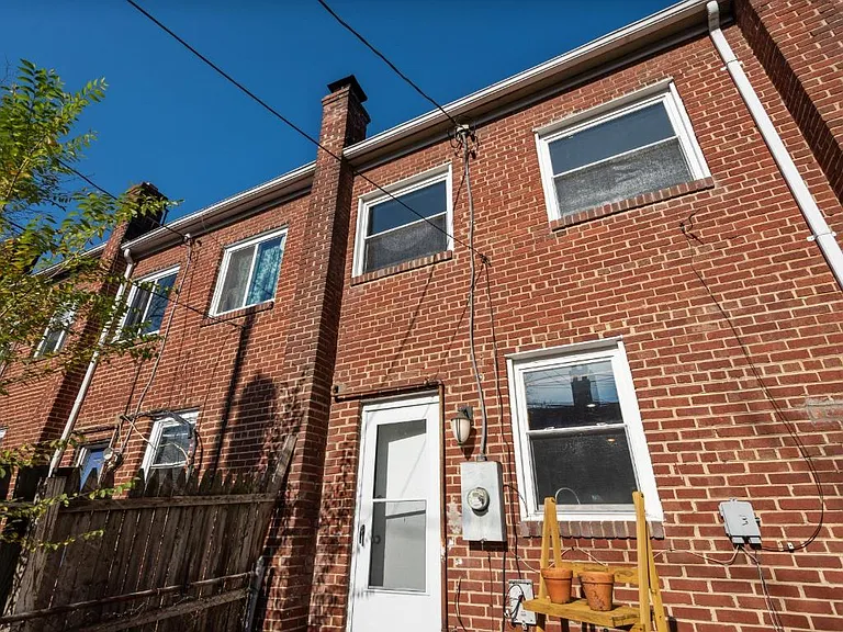 132 Dale St — Photo 23