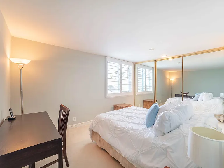 1007 S Catalina Ave — Photo 16