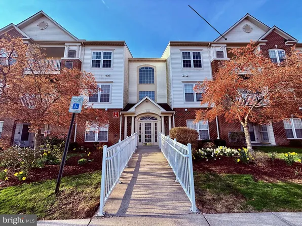 2005 Whispering Ponds Ct APT 3D, Salisbury, MD 21804