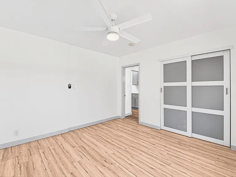 359 East Esther Street — Photo 16