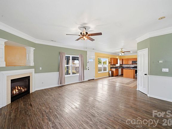 4th image of 16342 Hayfield Rd