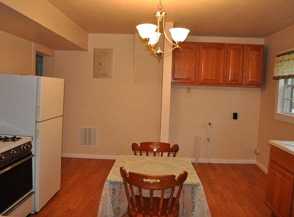 3rd image of 1216 Michigan St