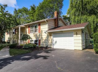 189 Olympia Dr, Rochester, NY 14615