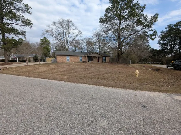 208 San Carlos Dr, Saraland, AL 36571