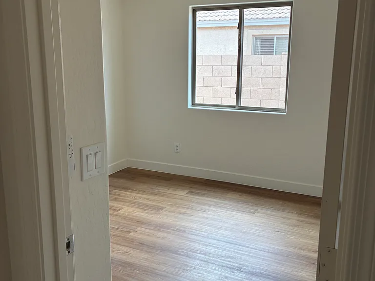 3892 S Tower Ave — Photo 16