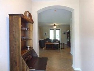 3rd image of 325 SW Sun Cir