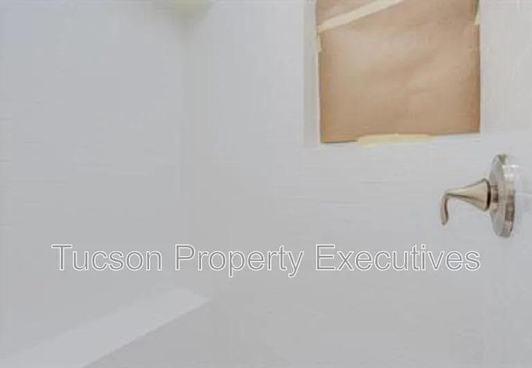 85 W Simpson St — Photo 12