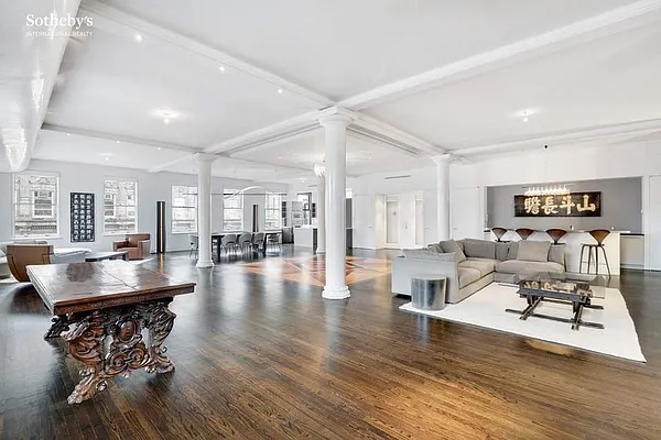 Sold by Sotheby's International Realty | media 4