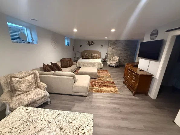(undisclosed Address), Bloomington, MN 55420