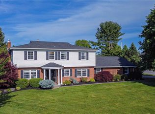 3306 Green Meadow Dr, Bethlehem, PA 18017