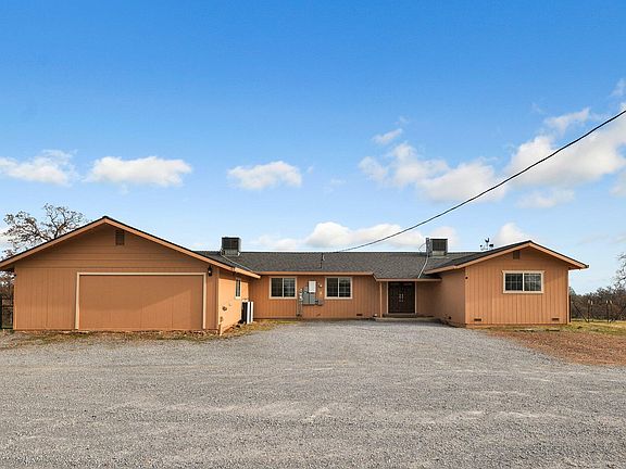 2nd image of 21532 Gilbert Dr