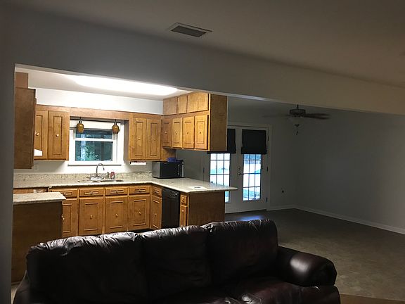 4th image of 114 Joginell Cir N