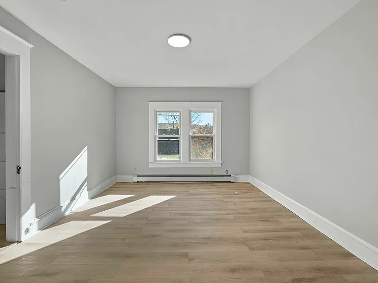 50 Hillside Pl #3 — Photo 7