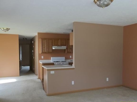 2nd image of 410 Howard Ave