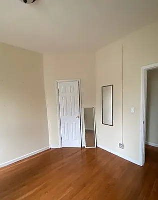 Rented by Batra Group Inc | media 2