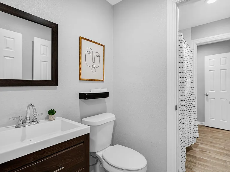 13506 Castleton Dr — Photo 13