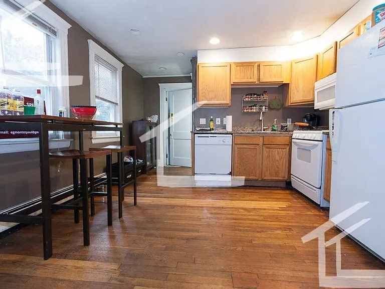 9 Wadsworth St #2 — Photo 2