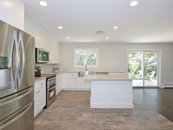 Open Eat in Kitchen