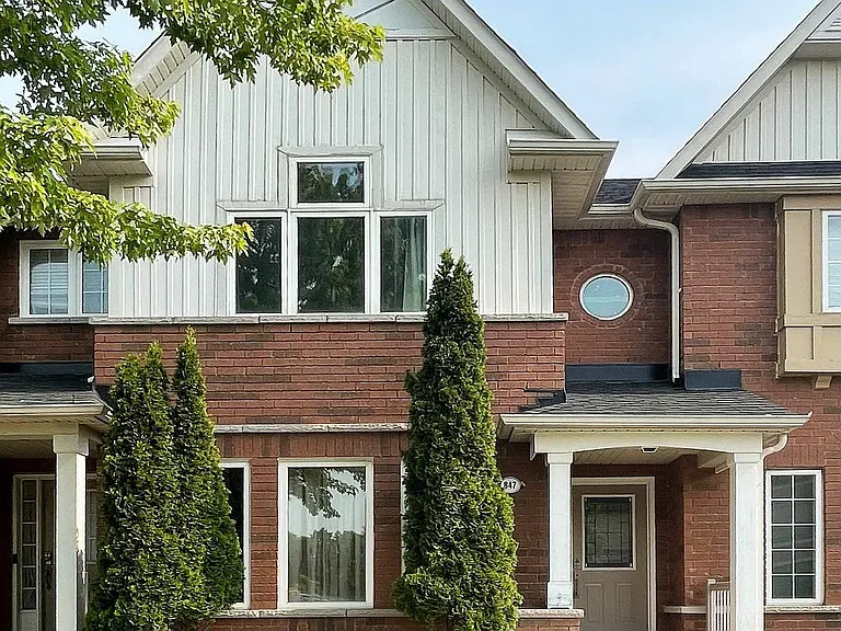 847 Bur Oak Ave — Photo 1