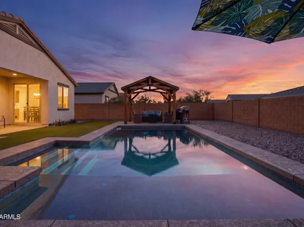 628 W WHITE SANDS Drive, San Tan Valley, AZ 85140