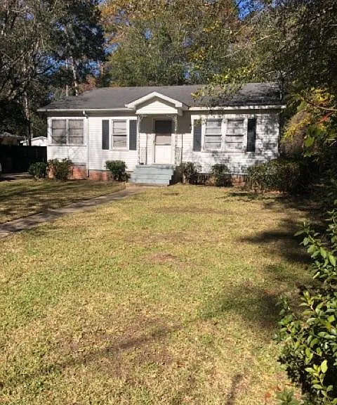 4904 Princeton Dr — Photo 1