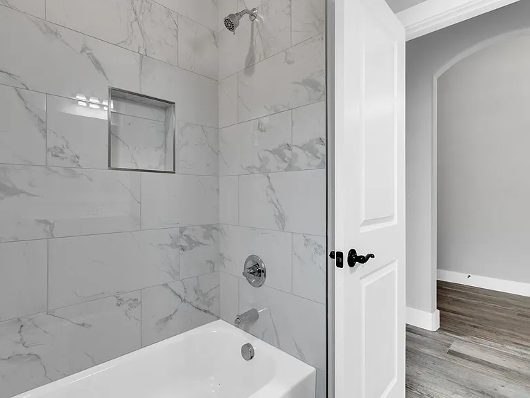 704 N Church St — Photo 8