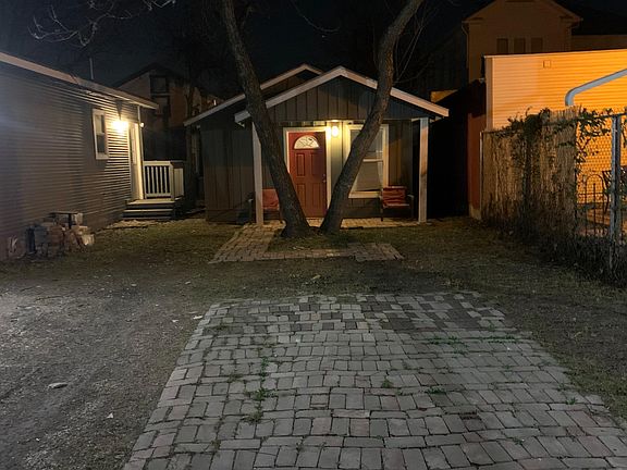 3rd image of 326 Lamar St #4