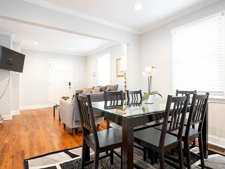 Electric Ave NW — Photo 12