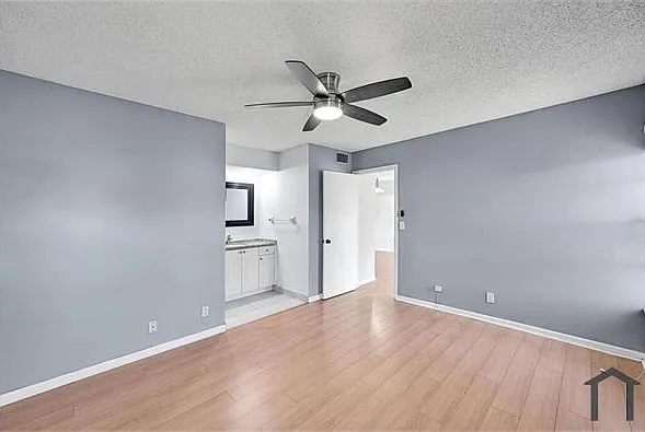 906 Twin Lakes Dr #8-J — Photo 14