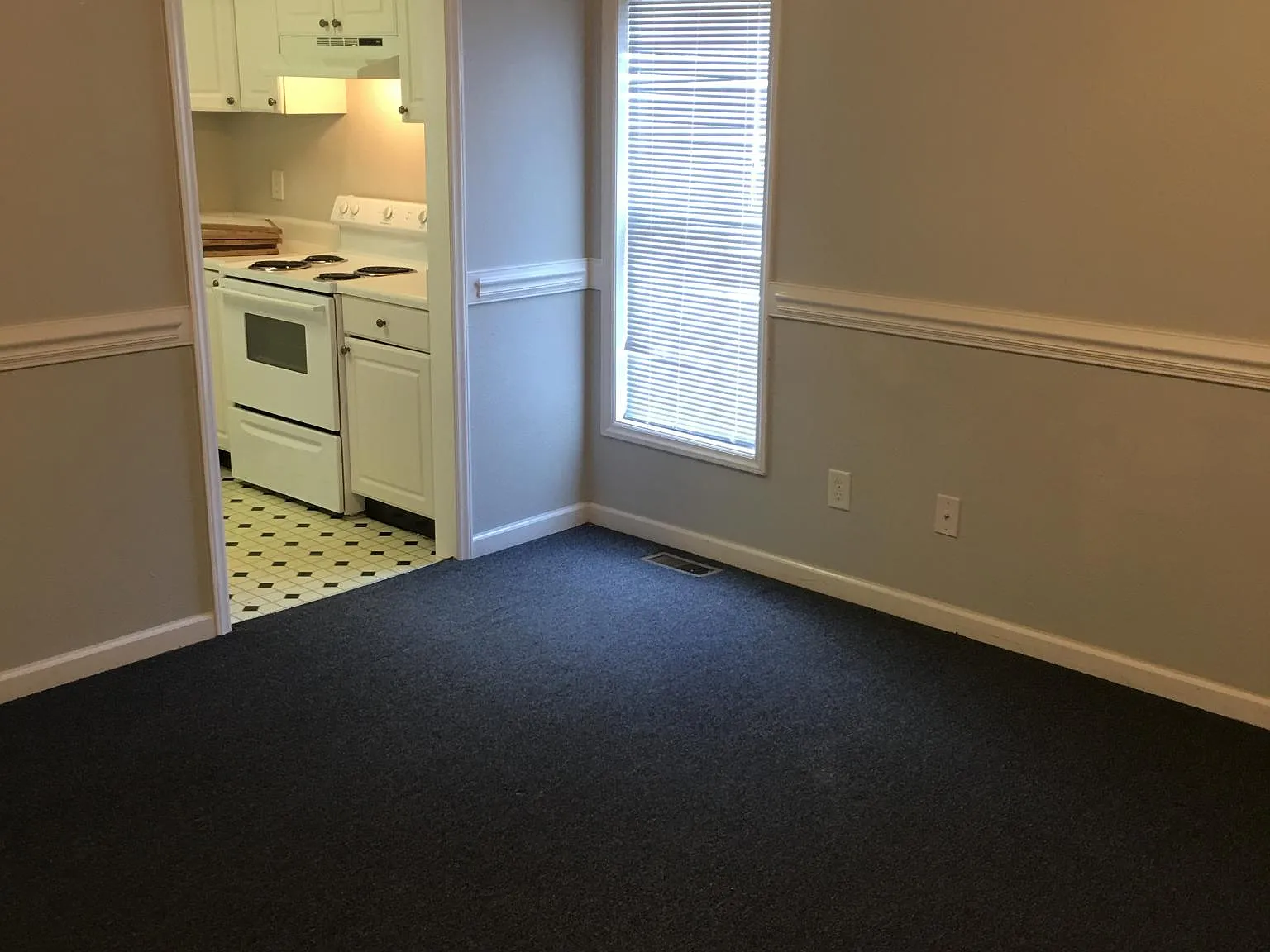3 bed, 2038 sqft, $4,500 — Photo 4