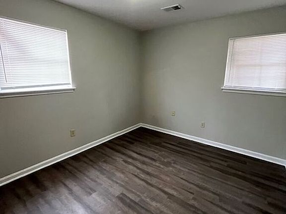 5th image of 3688 Crosby Dr #A