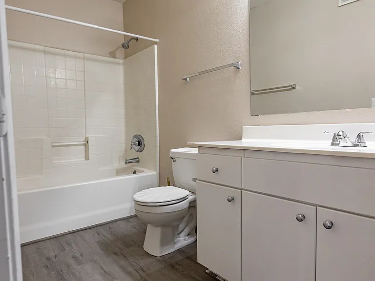 1295 N Ash St #1026 — Photo 15