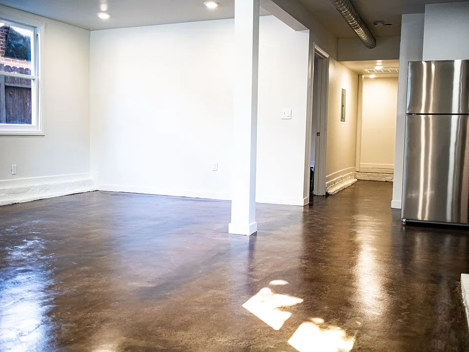 2109-2117 L St #&-2106-2120
