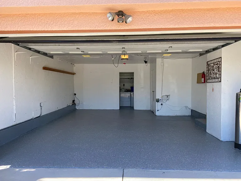 825 Coakley Dr — Photo 7