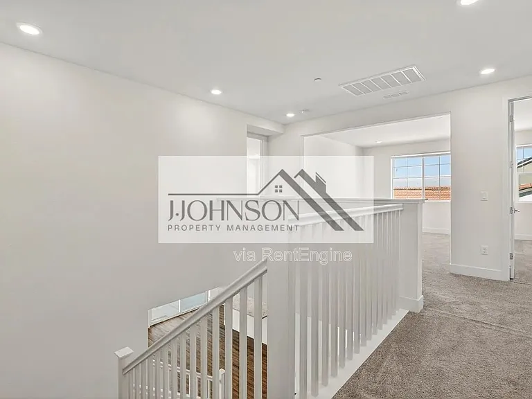 6640 Silverleaf Ct — Photo 4