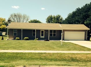13 Cottonwood Pl, Kearney, NE 68845