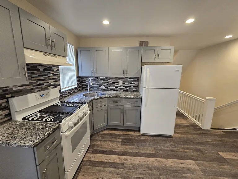 915 Macdade Blvd #2 — Photo 6