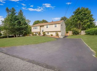 98 Ruth Ellen Rd, Raynham, MA 02767