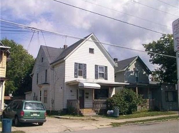 2nd image of 2221 Wayne St