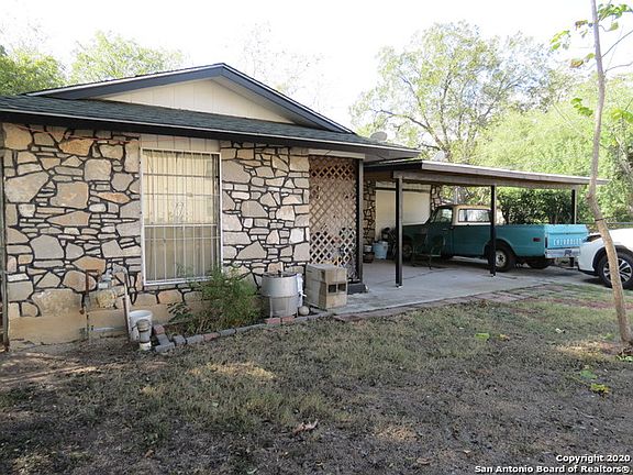 2nd image of 522 Sterling Dr